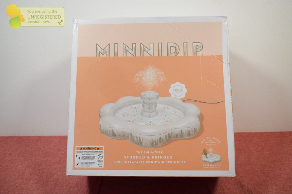 MINNIDIP Fountain Play Sprinkler Studded & Fringed